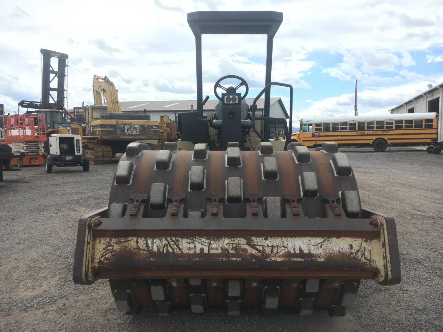 ./imagenes/INVOICE/2019/15520/COMPACTADOR PATA DE CABRA INGERSOLL RAND SD-70F PRO-PAC (35).JPG